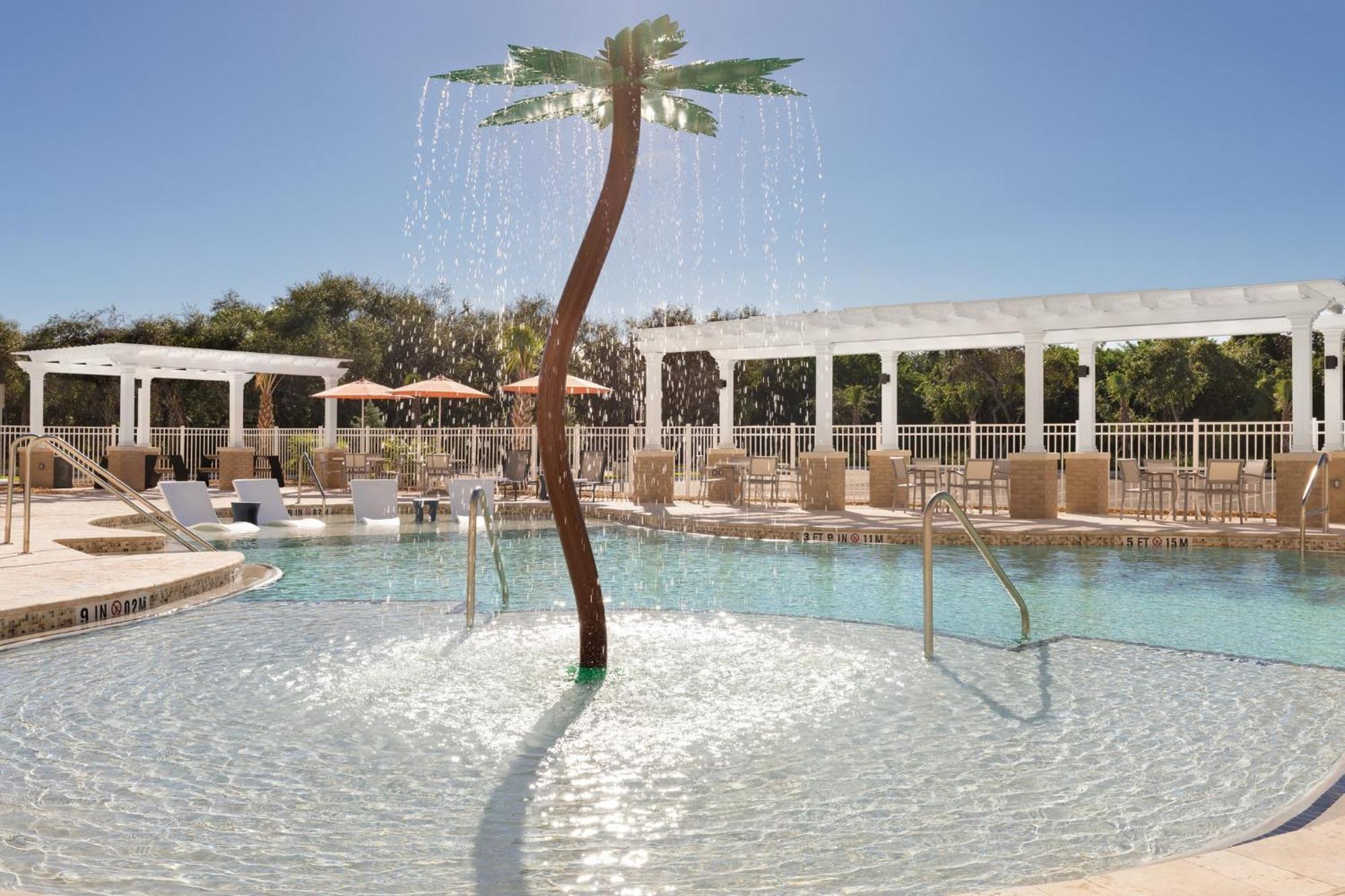 Holiday Inn Express Cape Canaveral By Ihg Ngoại thất bức ảnh