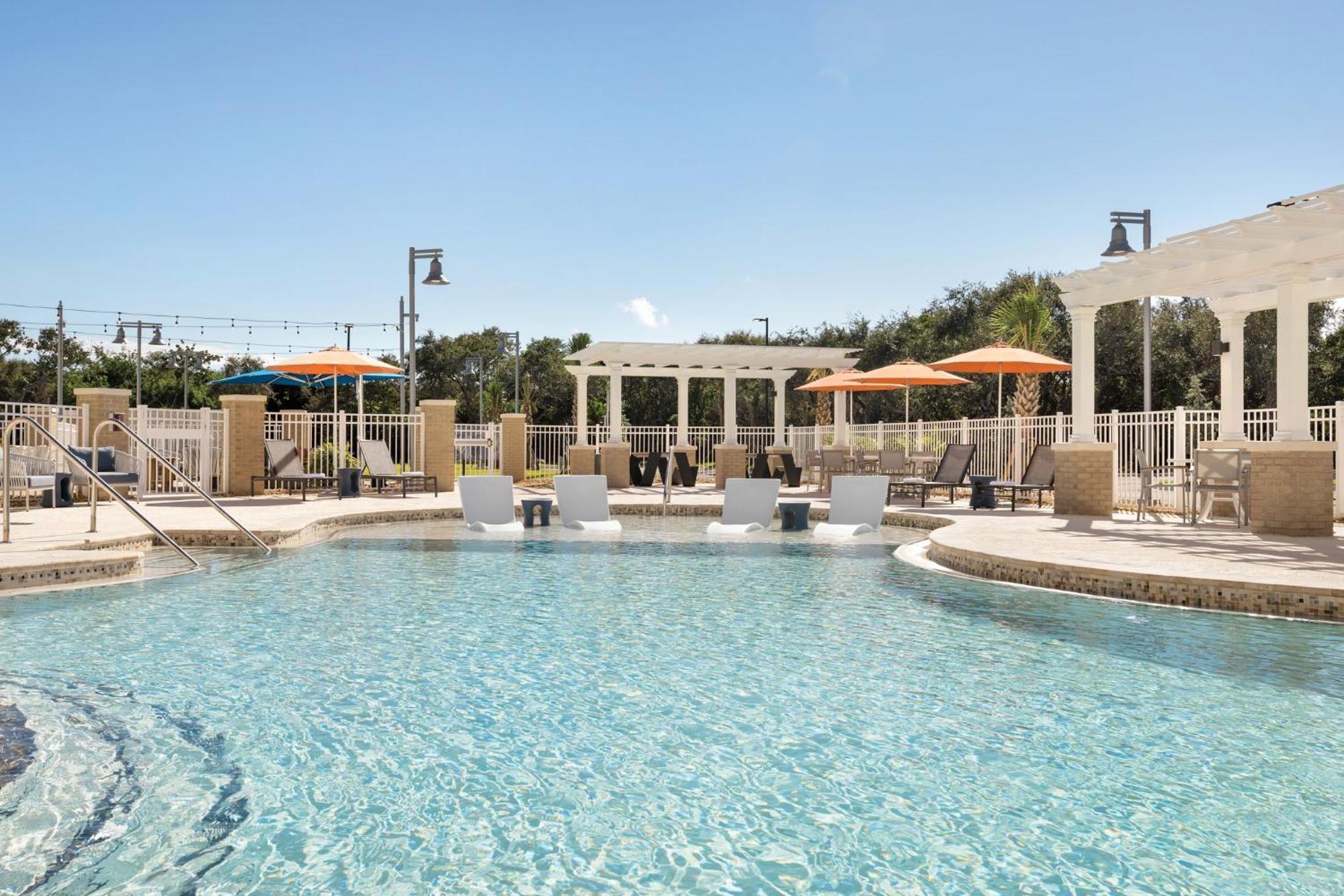 Holiday Inn Express Cape Canaveral By Ihg Ngoại thất bức ảnh